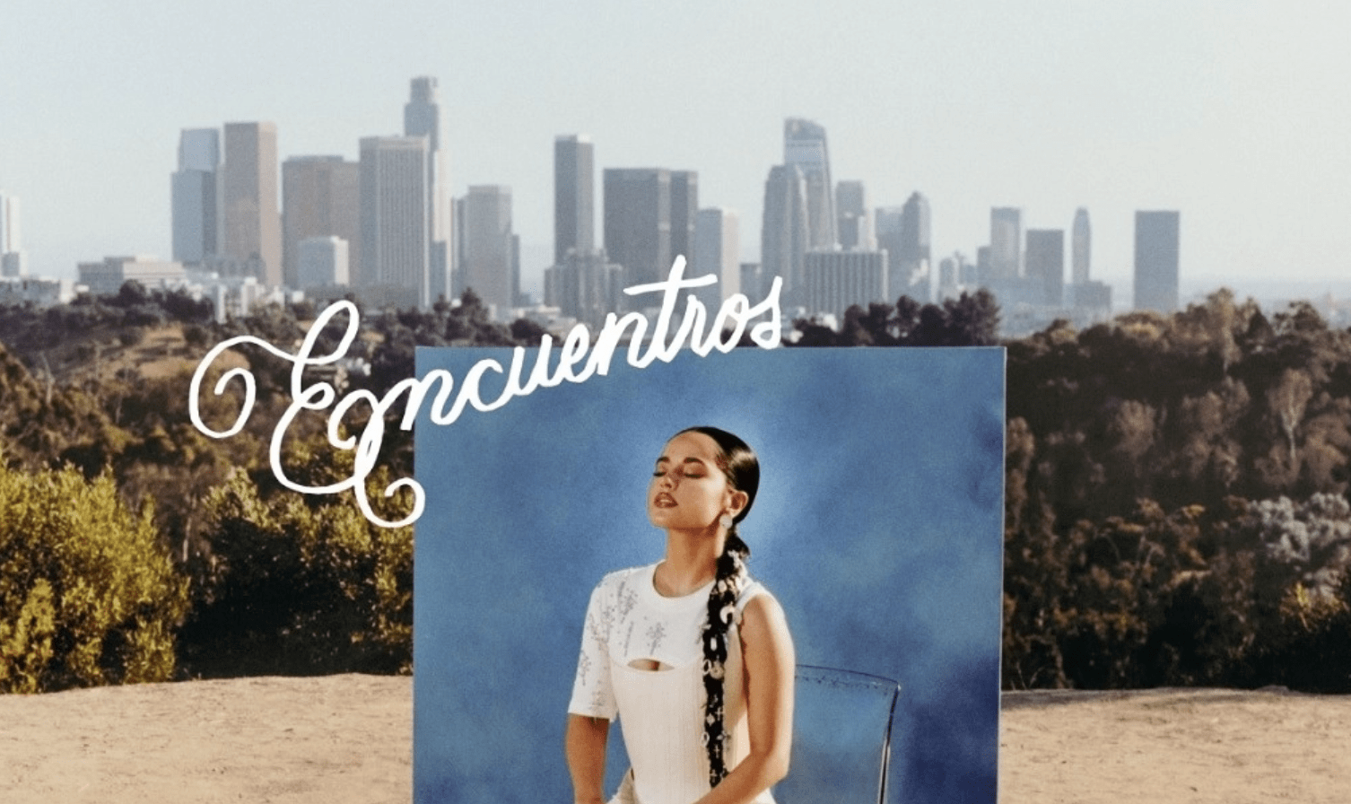 “Encuentros”: Becky G profundiza en su relación con la música regional mexicana.